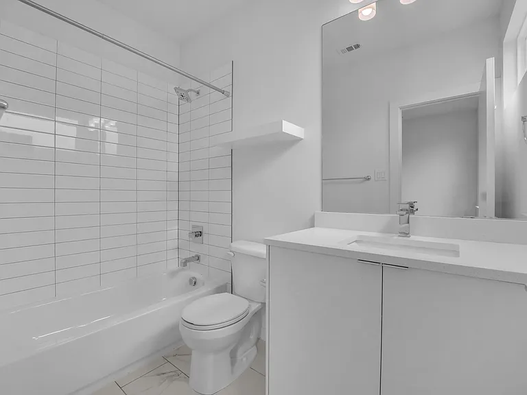 2314 N Carroll Ave #103 — Photo 4