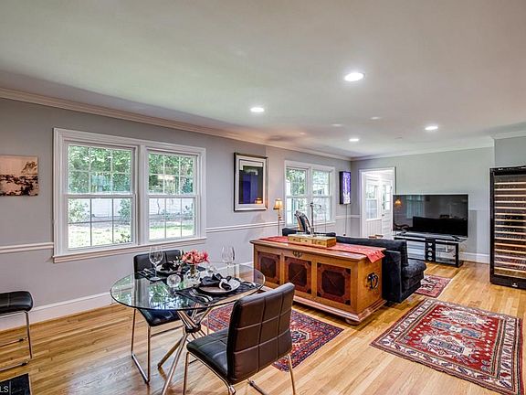 5th image of 1020 Van Hoy Ave