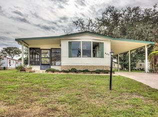 943 Tarrson Blvd, Lady Lake, FL 32159