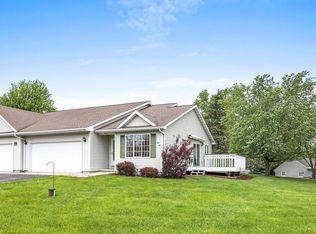 N6011 Heritage Dr UNIT 12B, Green Lake, WI 54941