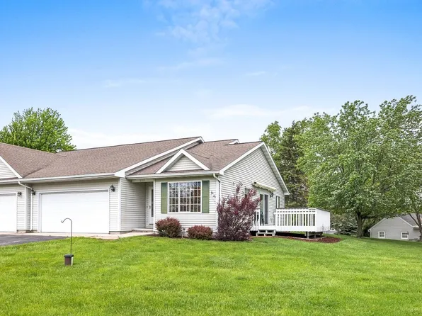 N6011 Heritage Dr Unit 12B, Green Lake, WI 54941