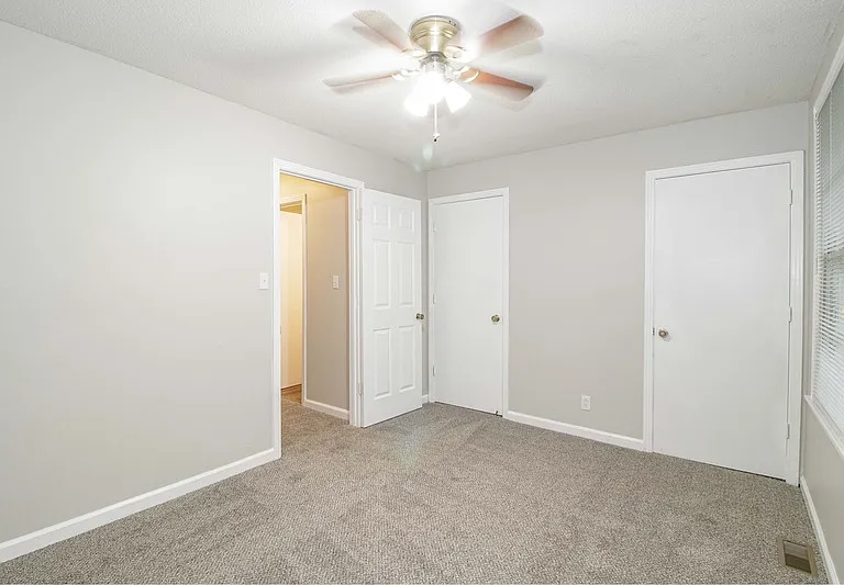 812- E Golfview Pl — Photo 7