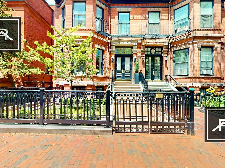 275 Marlborough St #CH — Photo 3