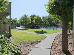 2571 Westberry Dr, Santa Rosa, CA 95403