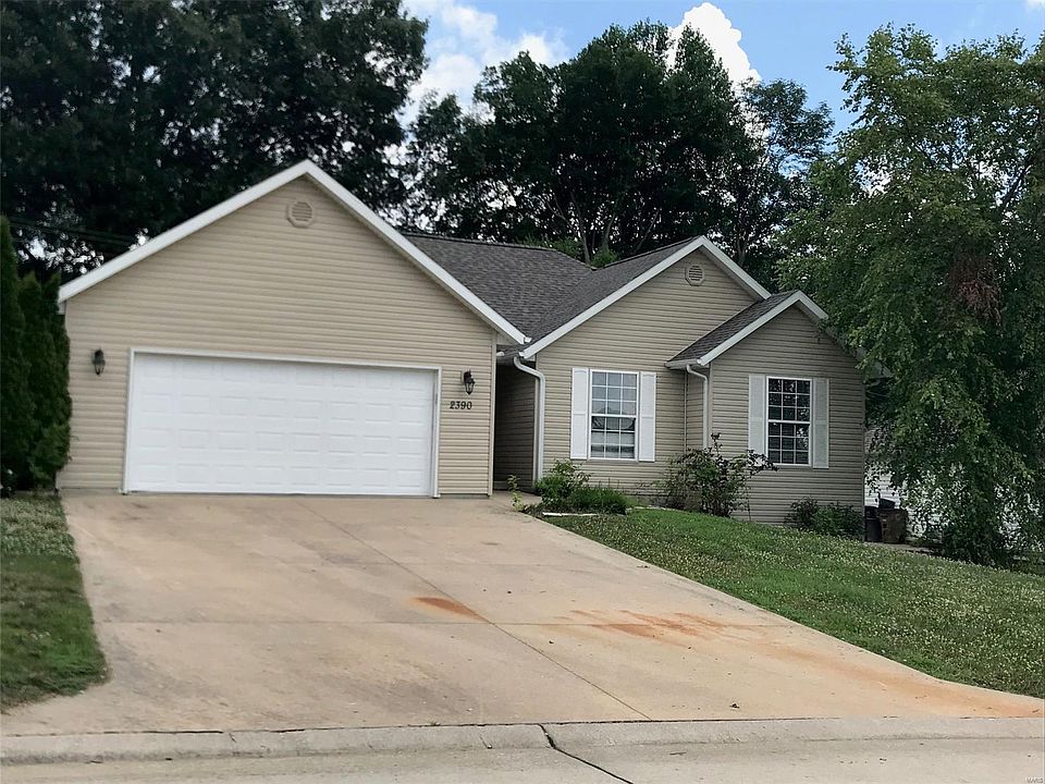 1st image of 2390 Cheetah Ln