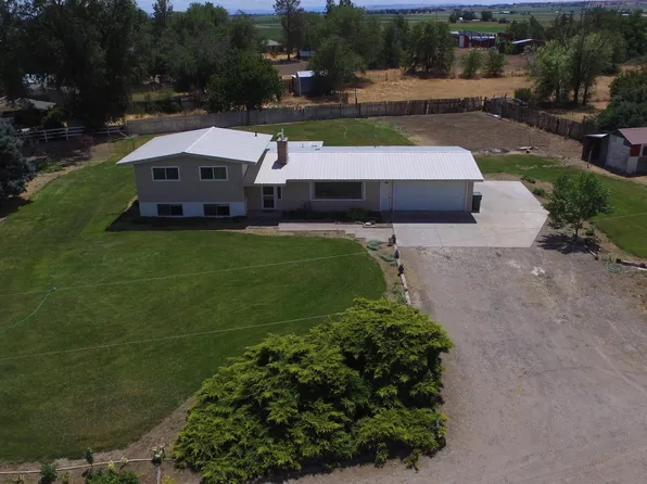 2411 Sunset Dr, Ontario, OR 97914