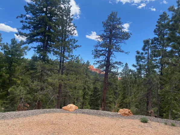 1395 W Canyon Breeze Dr, Alton, UT 84710