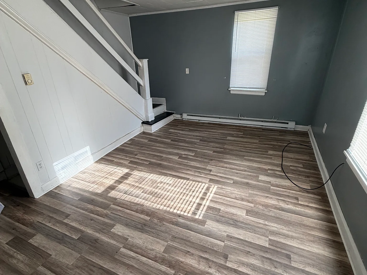 164 E Main St — Photo 2