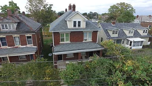 E 4th Ave 88-90 NCR — Photo 3
