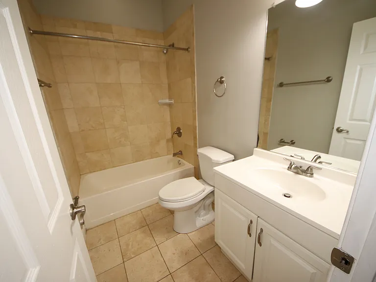 2443 Callow Ave #3 — Photo 16