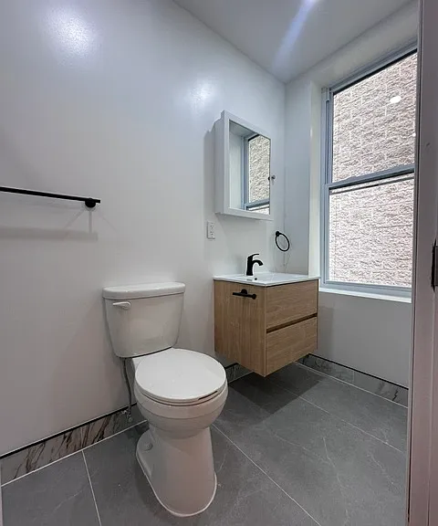 452 E 117th St #8 — Photo 5