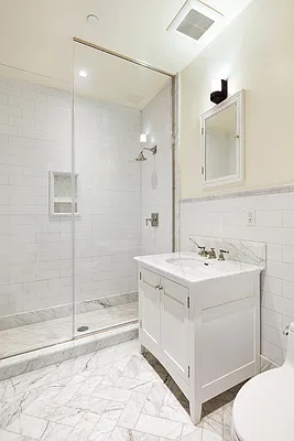 Rented by Compass | media 9