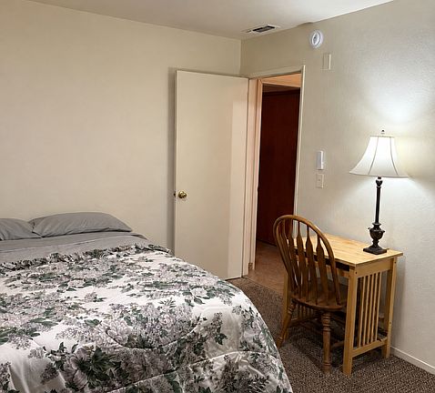 2nd image of 1550 Deer Park Rd #3