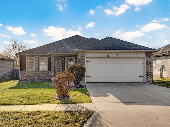 2nd image of 651 S Mahn Avenue