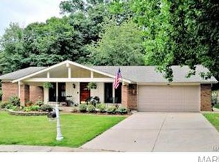 12448 Cross Green Ln, Saint Louis, MO 63141