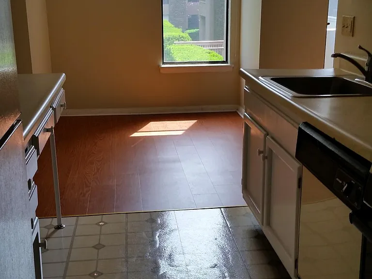50 Shrewsbury Green Dr #G — Photo 2