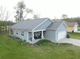 209 Corwin Meadows Dr, Lawrence, MI 49064