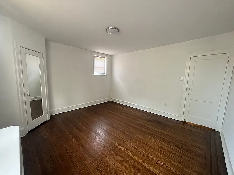 373 E Cliveden St — Photo 30