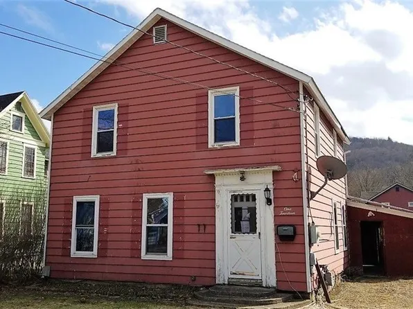 114 Wellsville St, Bolivar, NY 14715