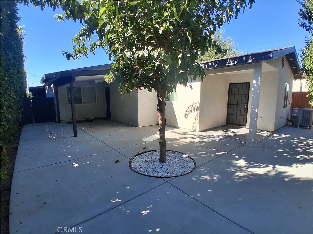 2 bed, 1300 sqft, $2,895 — Photo 4
