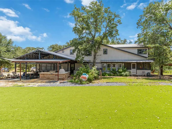 180 Ironstone Rd, Smithville, TX 78957