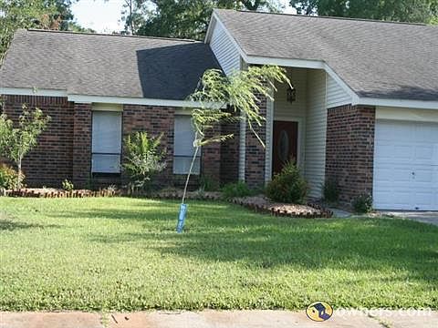 1st image of 501 E Lake Catahoula Ct