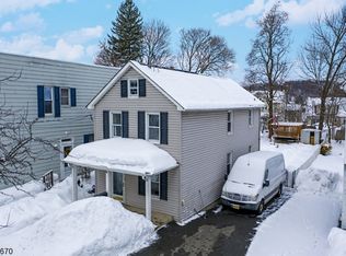 27 Allen St, Netcong, NJ 07857
