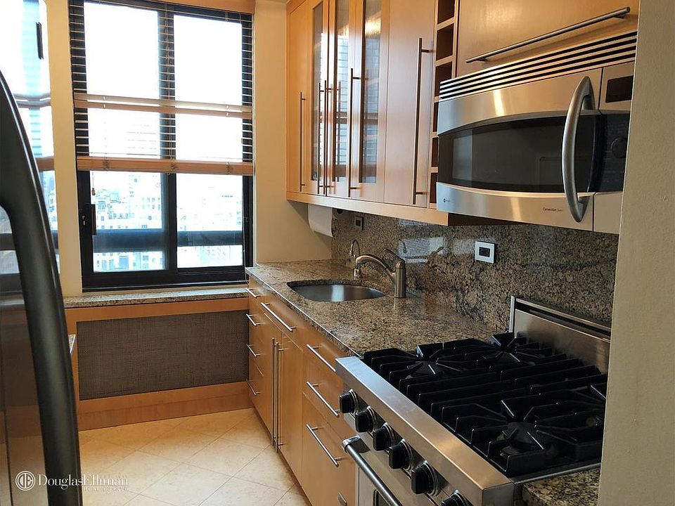 1st image of 171 E 84th St APT 26D