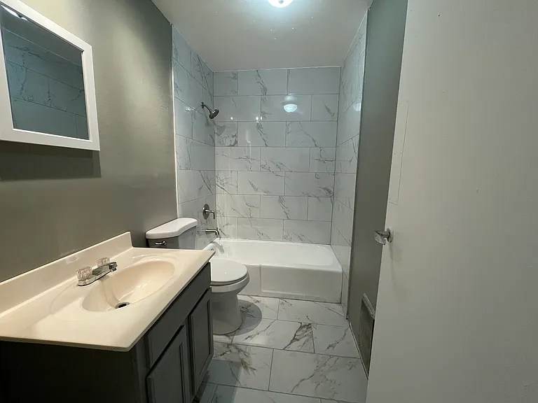 802 Cathedral St #5 — Photo 13