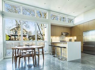 48 Woodstock Ave E, Vancouver, BC V5W1M6