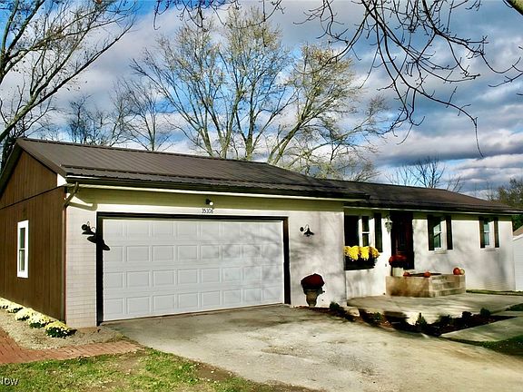 3rd image of 35306 Salmar Dr
