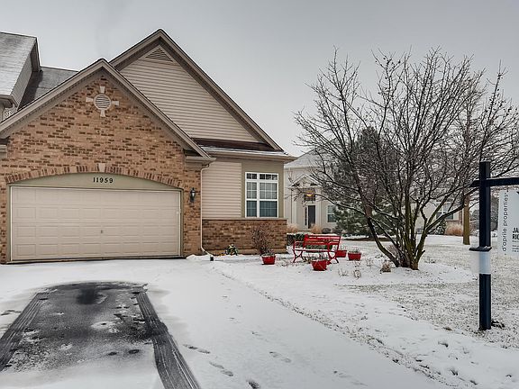 2nd image of 11959 Winterberry Ln