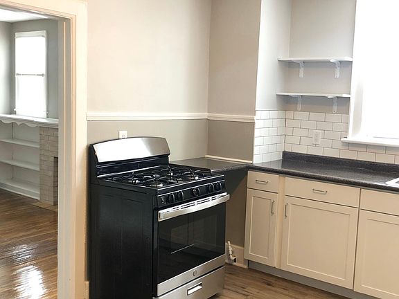 2nd image of 346 Parkdale Ave APT 4