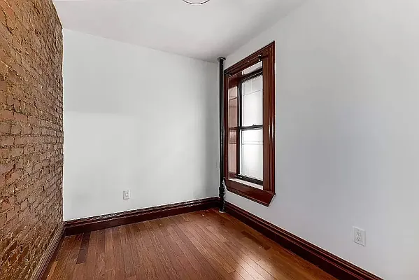 Rented by Compass | media 18