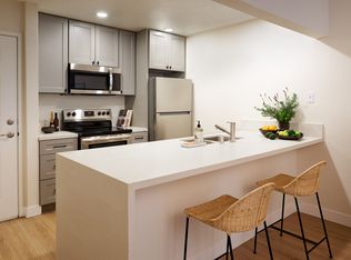 Valley Oaks Village, Newhall, CA 91321