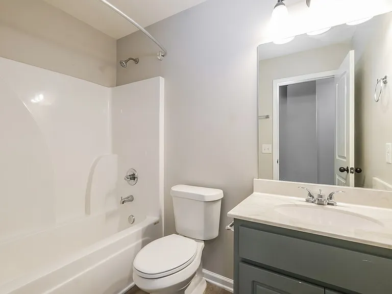 844 Pinnacle Dr — Photo 16