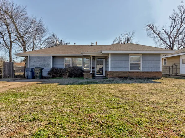 2144 Pearson Dr, Midwest City, OK 73110