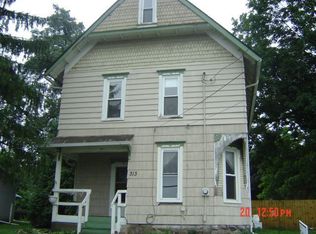 313 W Main St, Stockbridge, MI 49285