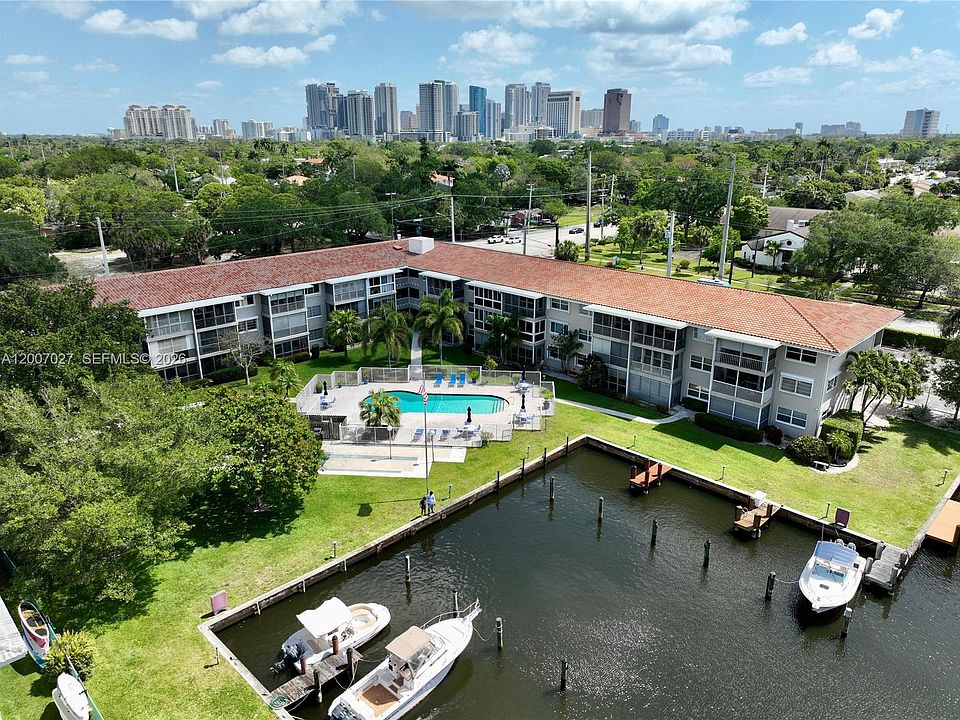 1st image of 900 SW 12th St APT 108