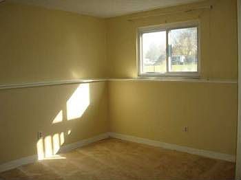 3rd image of 1262 Elm Park Pl
