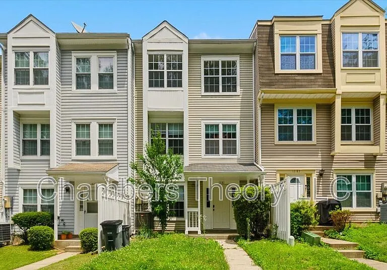 12181 Old Salem Ct — Photo 1