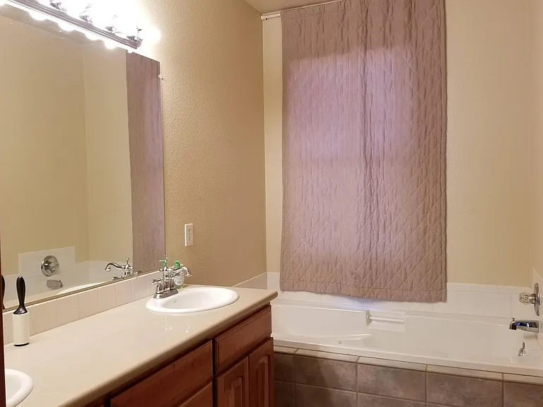 13001 Victory Ln — Photo 4