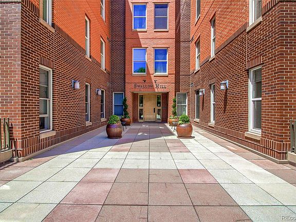 3rd image of 1631 N Emerson St APT 213