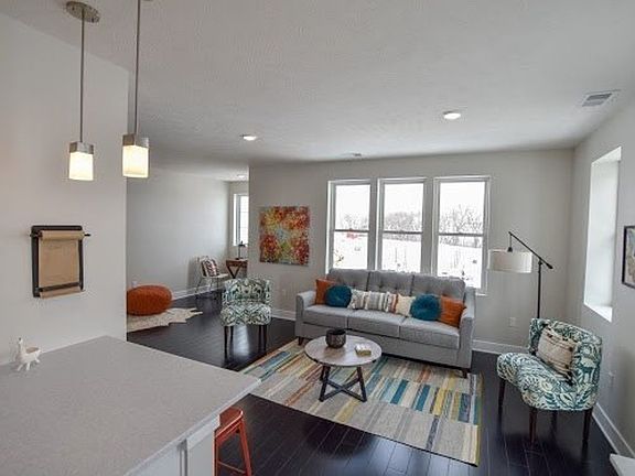 5th image of 13182 Cove Hollow Ct Unit 202