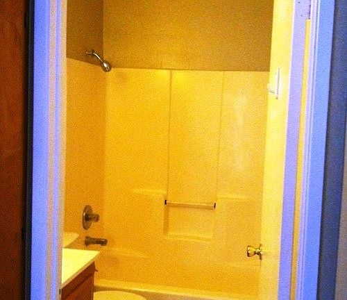 4th image of 307 W G St APT A
