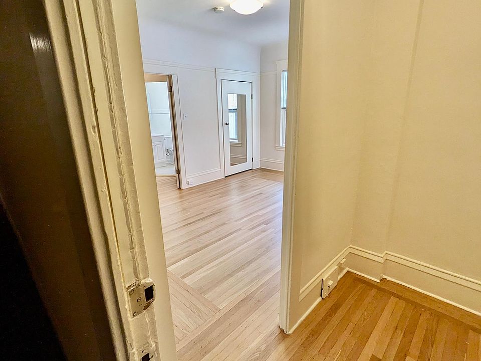 1st image of 627 Taylor St APT 55