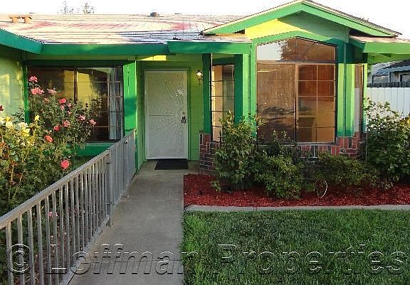 2nd image of 4950 Palm Ave