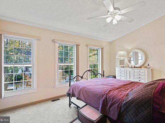 3rd image of 11800 Maren Ct