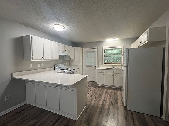 2nd image of 374 Water St APT 6