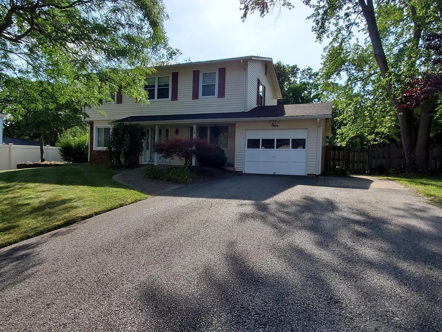 4 Drexel Dr photo 1
